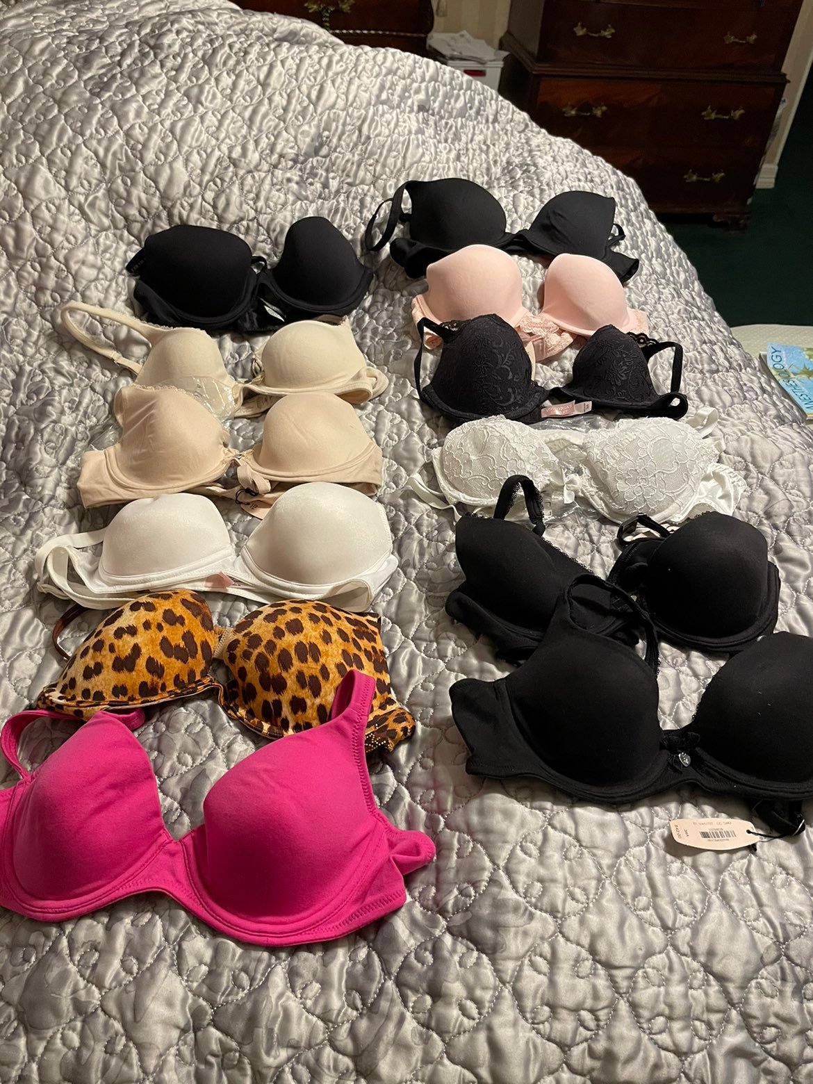 VICTORIA SECRET BRAS