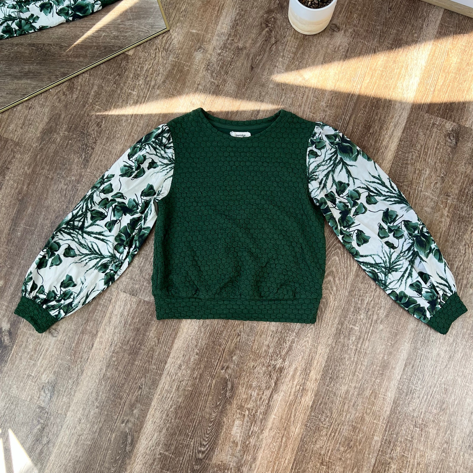 Porridge Anthropologie Women's Green Textured Pullover Botanical Sleeves