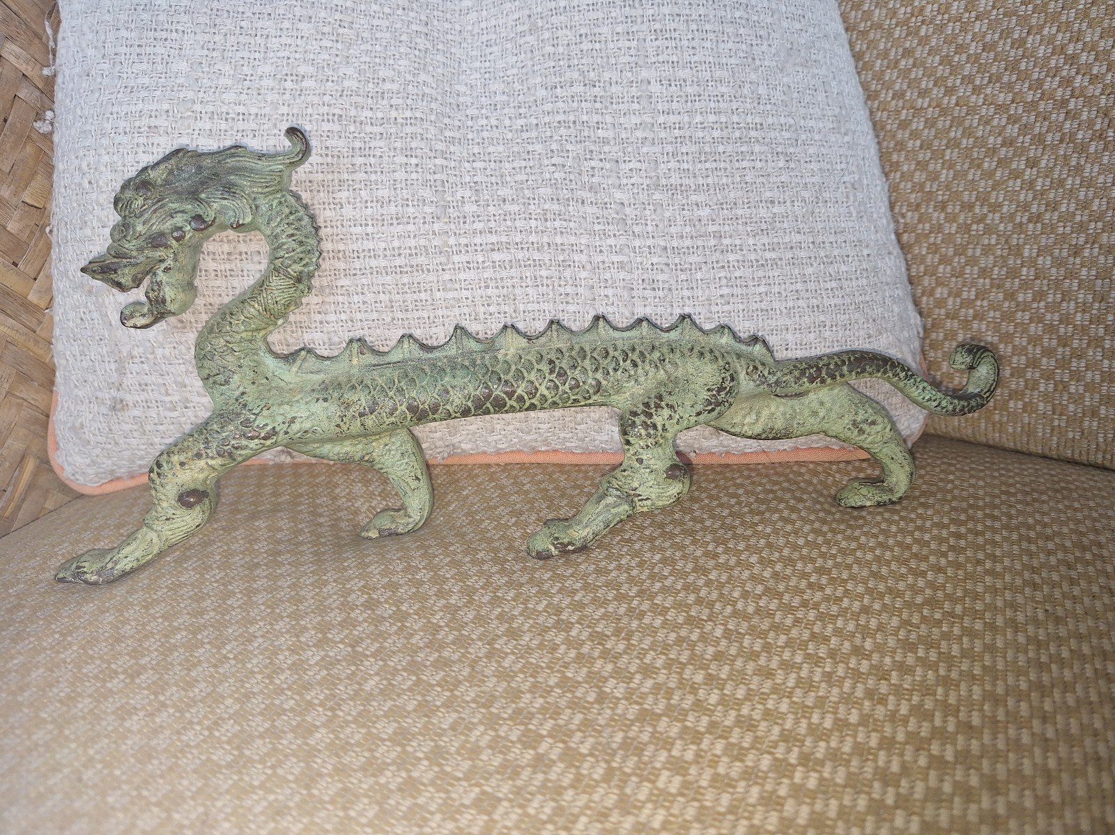 Chinese Vintage 12' bronze heavy dragon