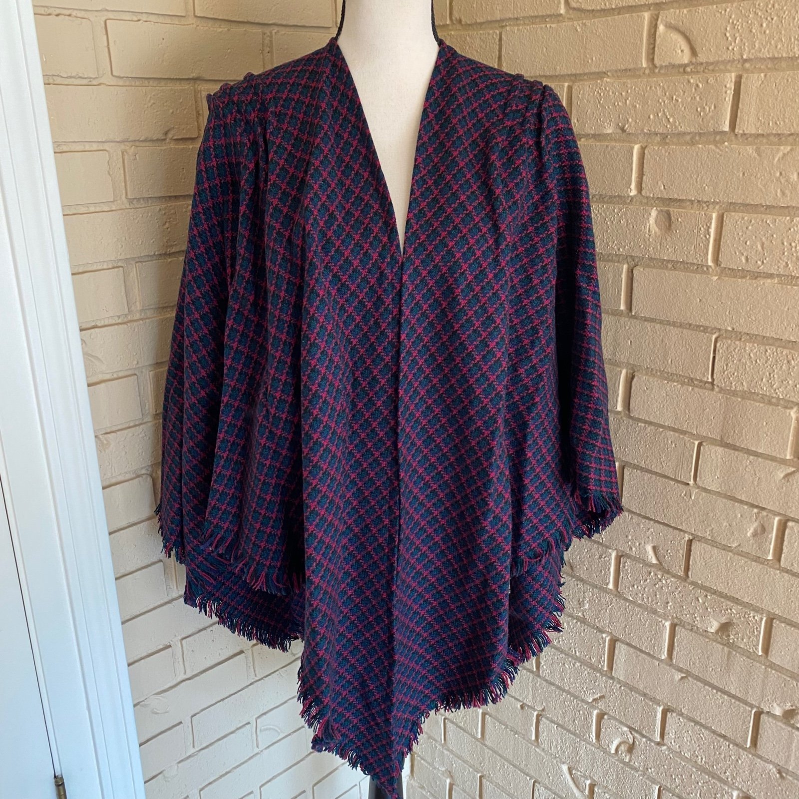 John Branigan Weavers Irish Wool Cape Poncho Made in Ireland