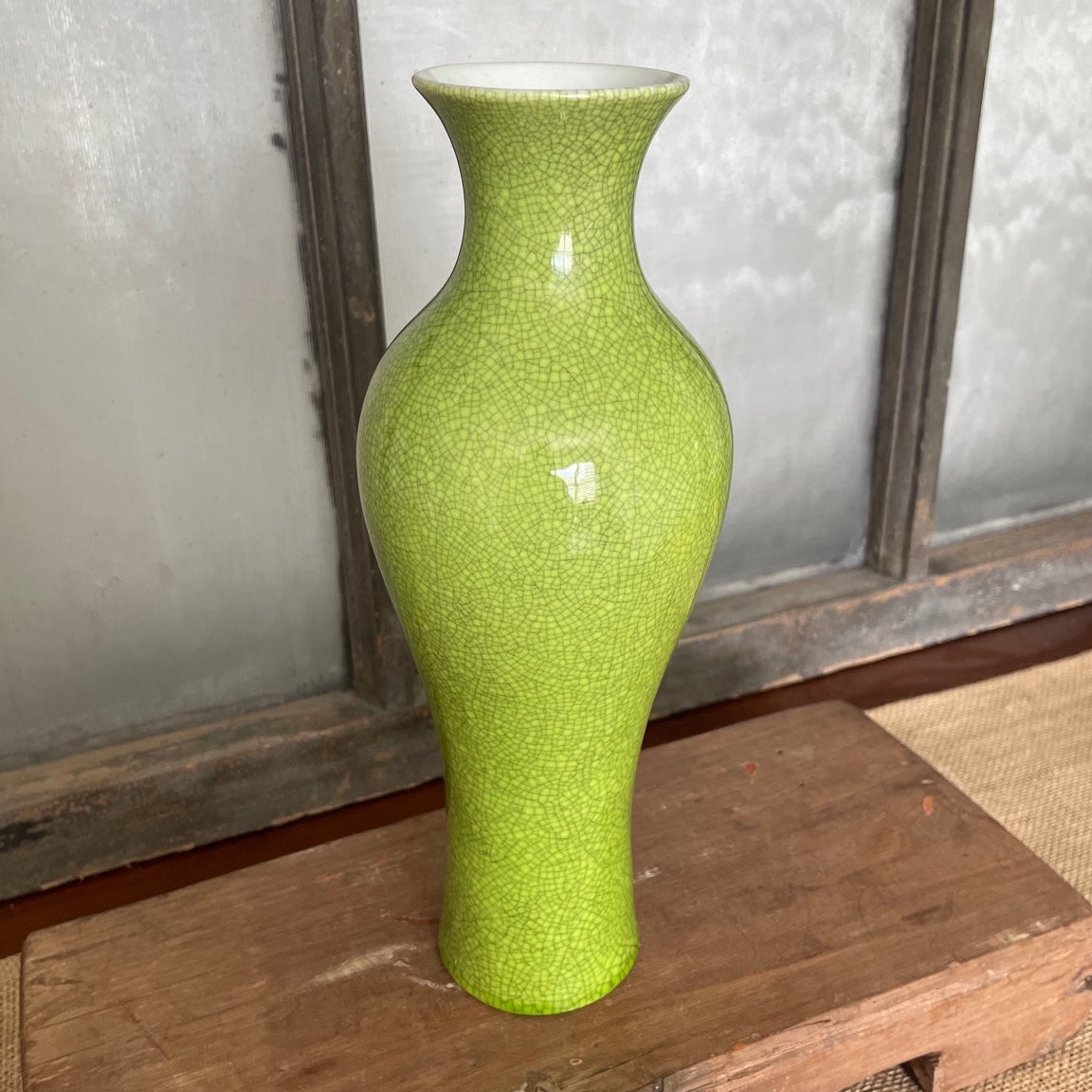 Vintage Kangxi Style Late Qing Dynasty Apple Green Crackle Glaze Vase