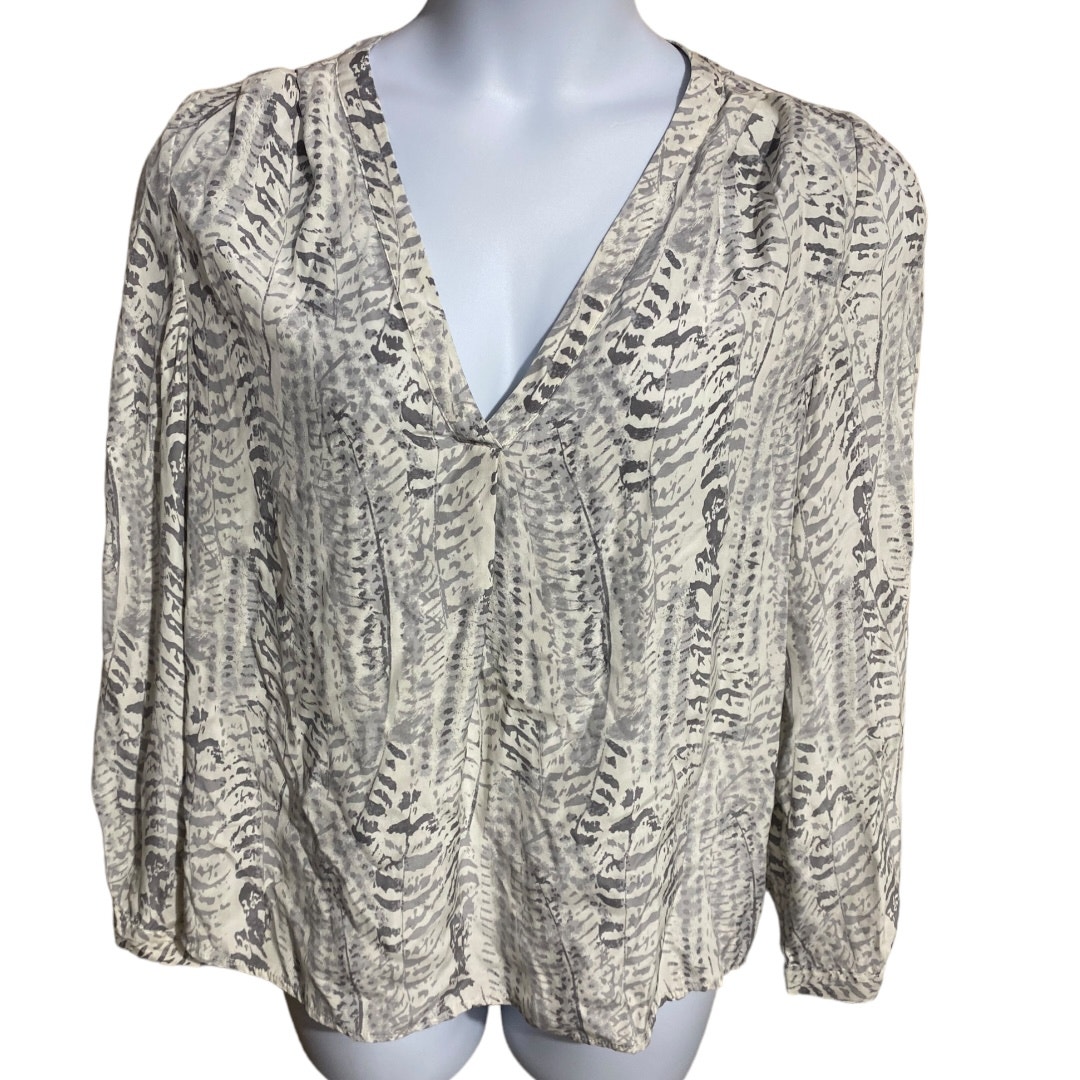 Joie 100% silk gray and white print long sleeve blouse - women's Medium
