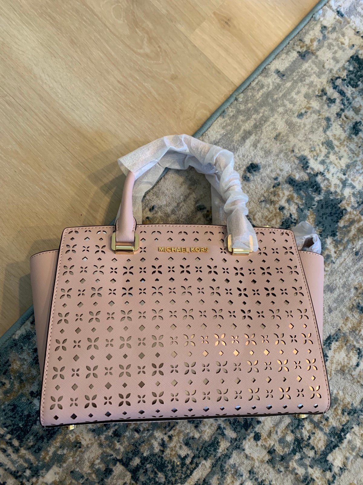 micheal kors selma medium