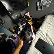 Selling because I don’t wear them no more