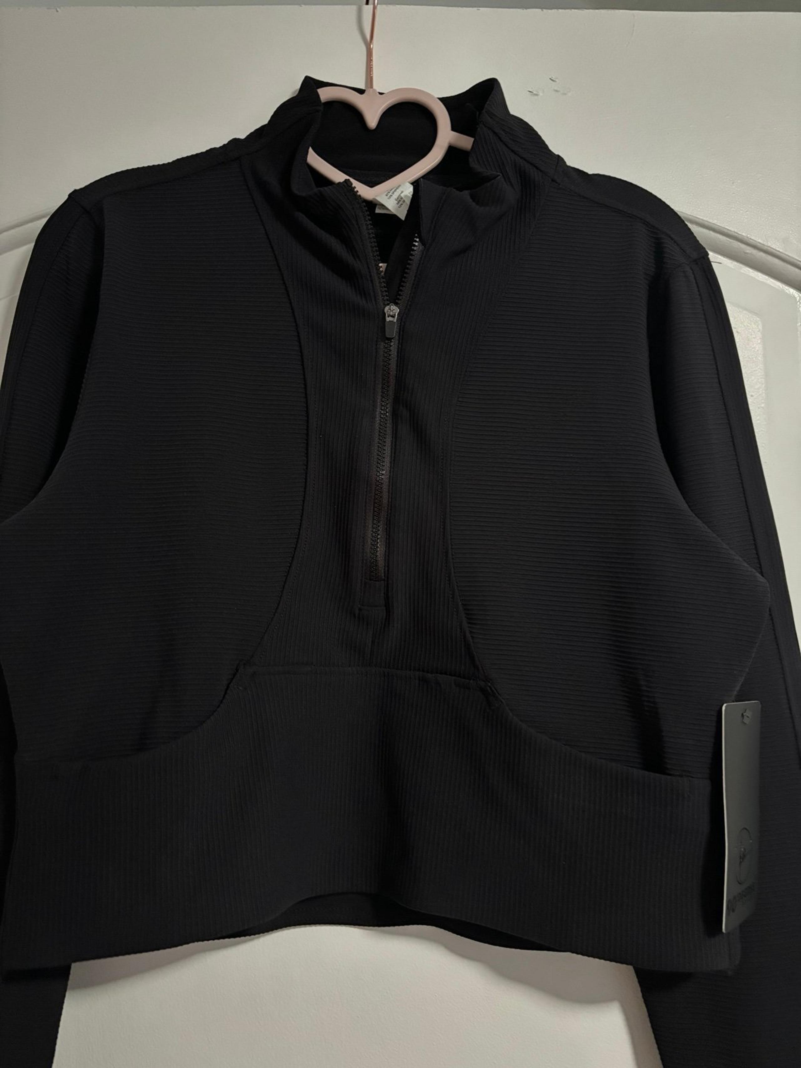 90 degree by Reflex crop half zip-up