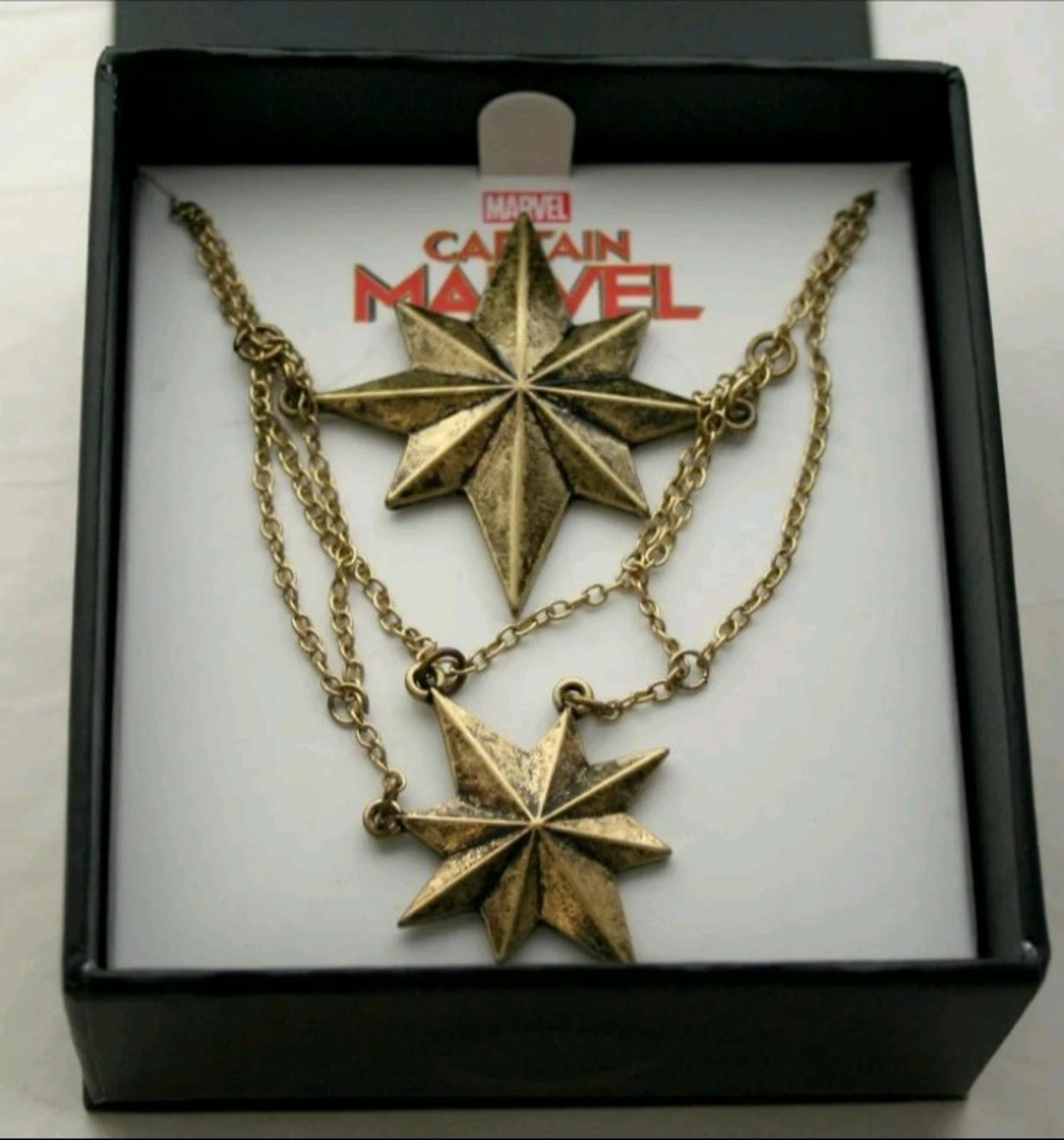 Captain Marvel Multiple Star Comic Collectors Necklace Pendant New Box