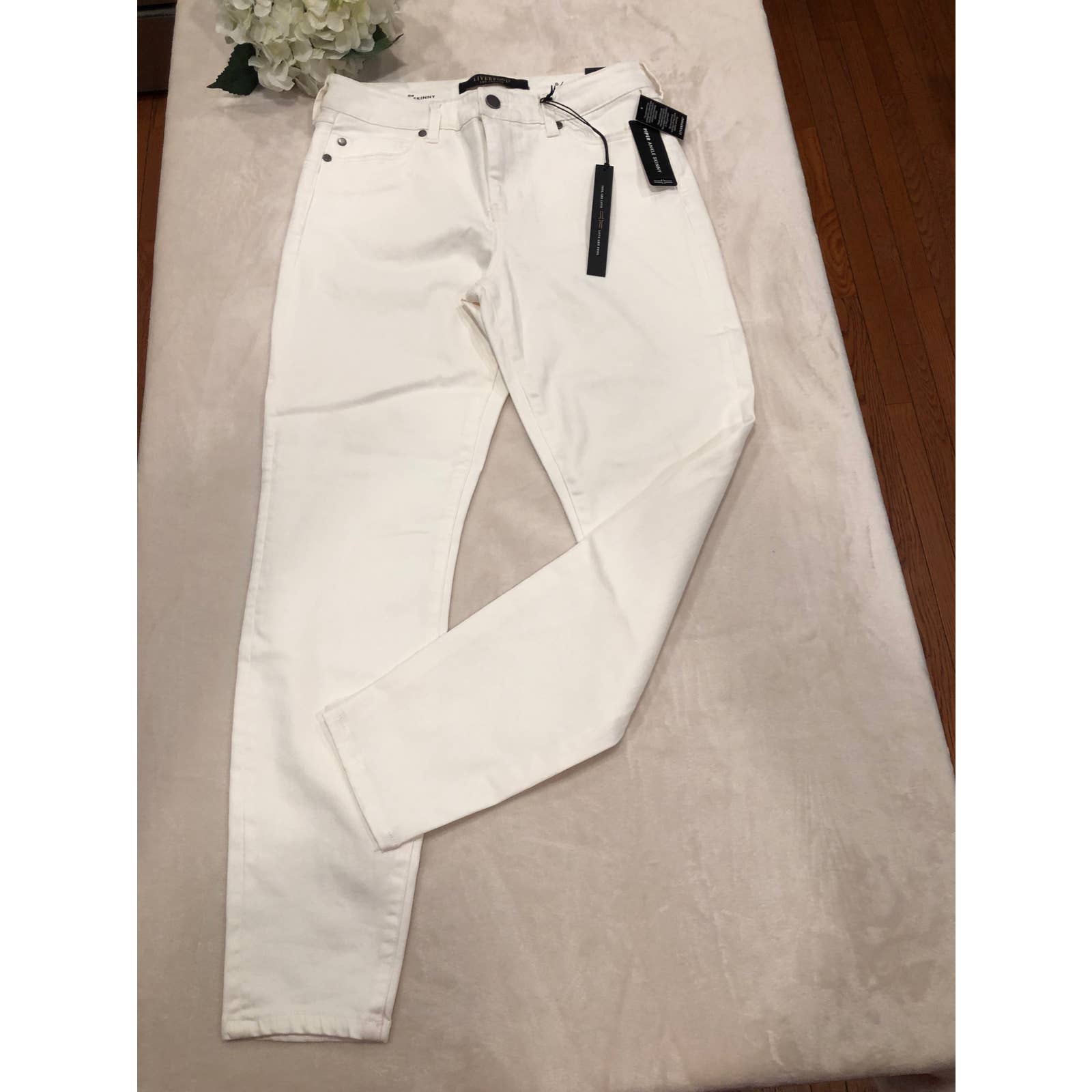 Liverpool Off White The Hugger Skinny Ankle Jeans NWT, Size 8/29