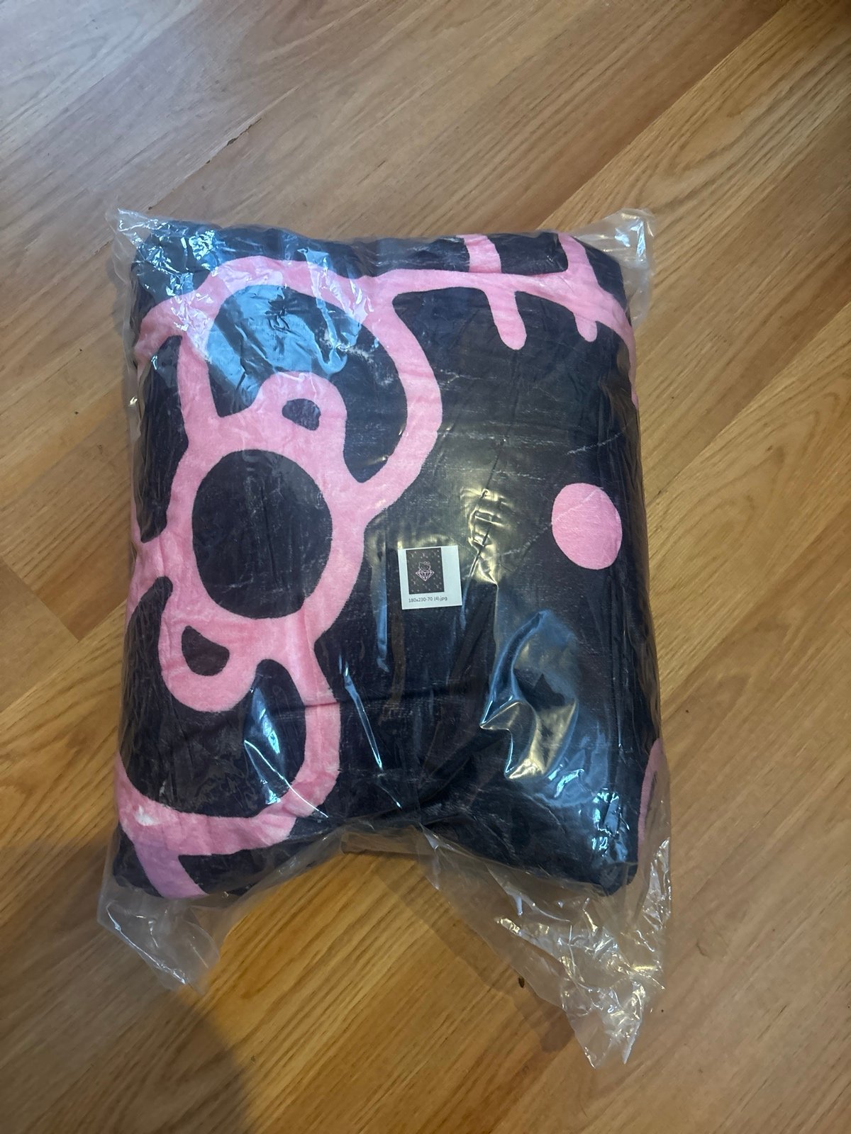 Hello kitty warm cozy blanket