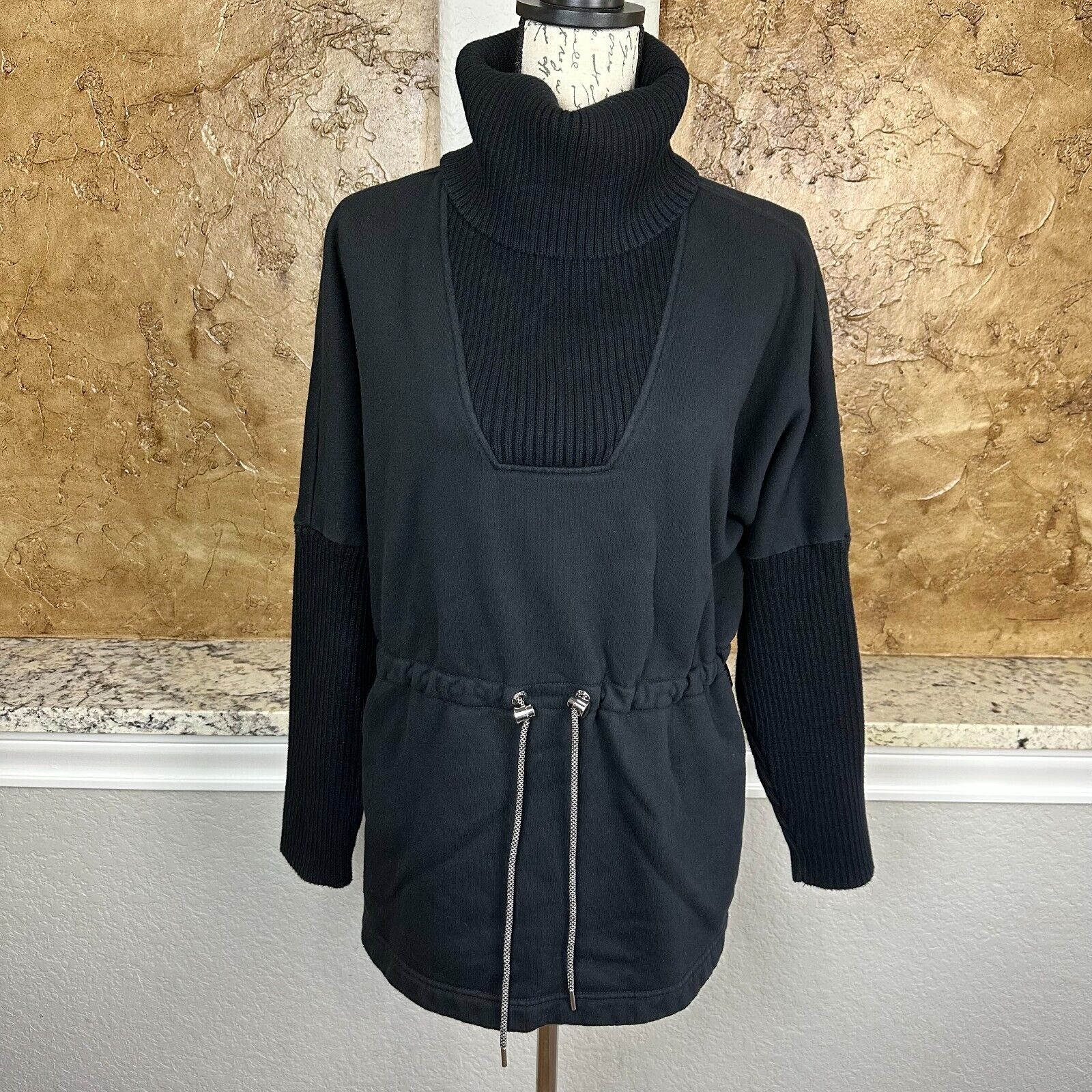 Varley Cavello Longline Sweatshirt Womens Small Drawstring Turtleneck Black