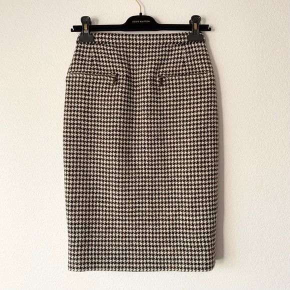 Chanel wool houndstooth skirt