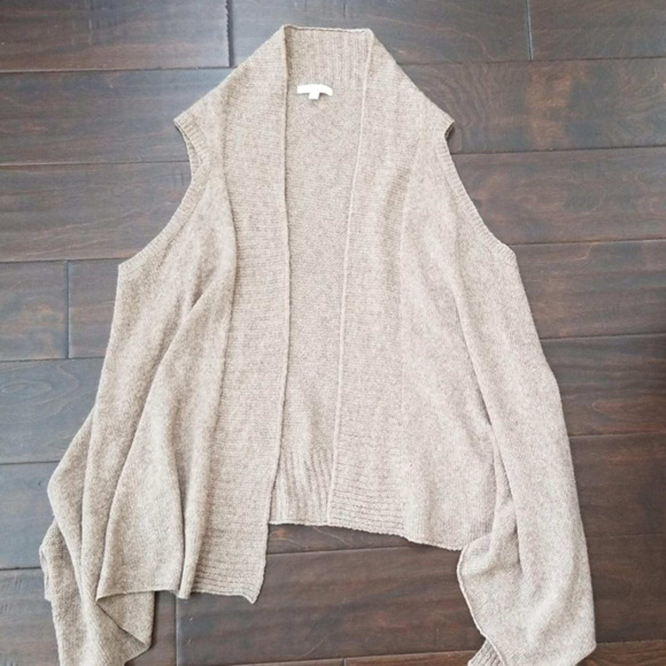 GAP brown open sweater vest
