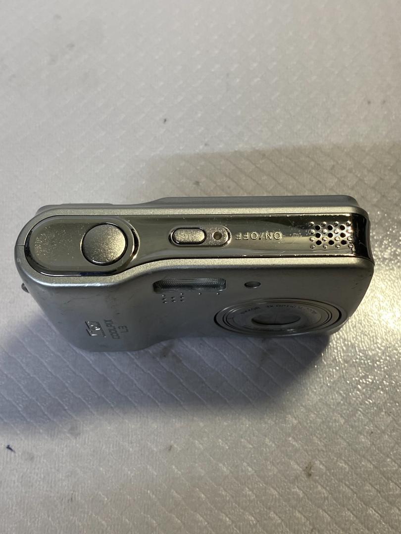 Nikon Coolpix L3 Black Point and Shoot Digital Camera