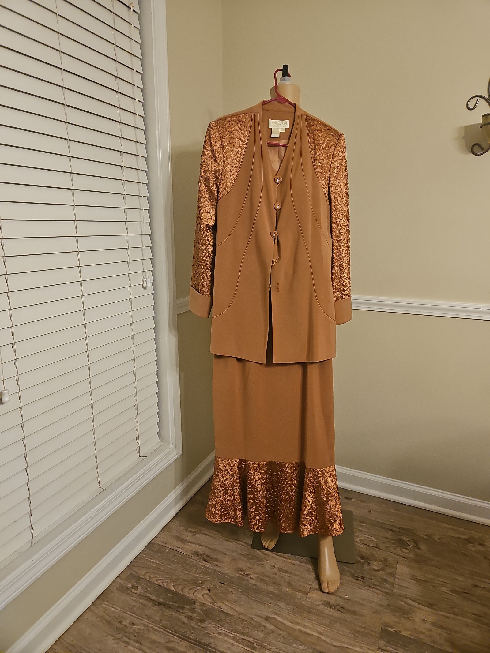 Teo Piece Skirt Suit