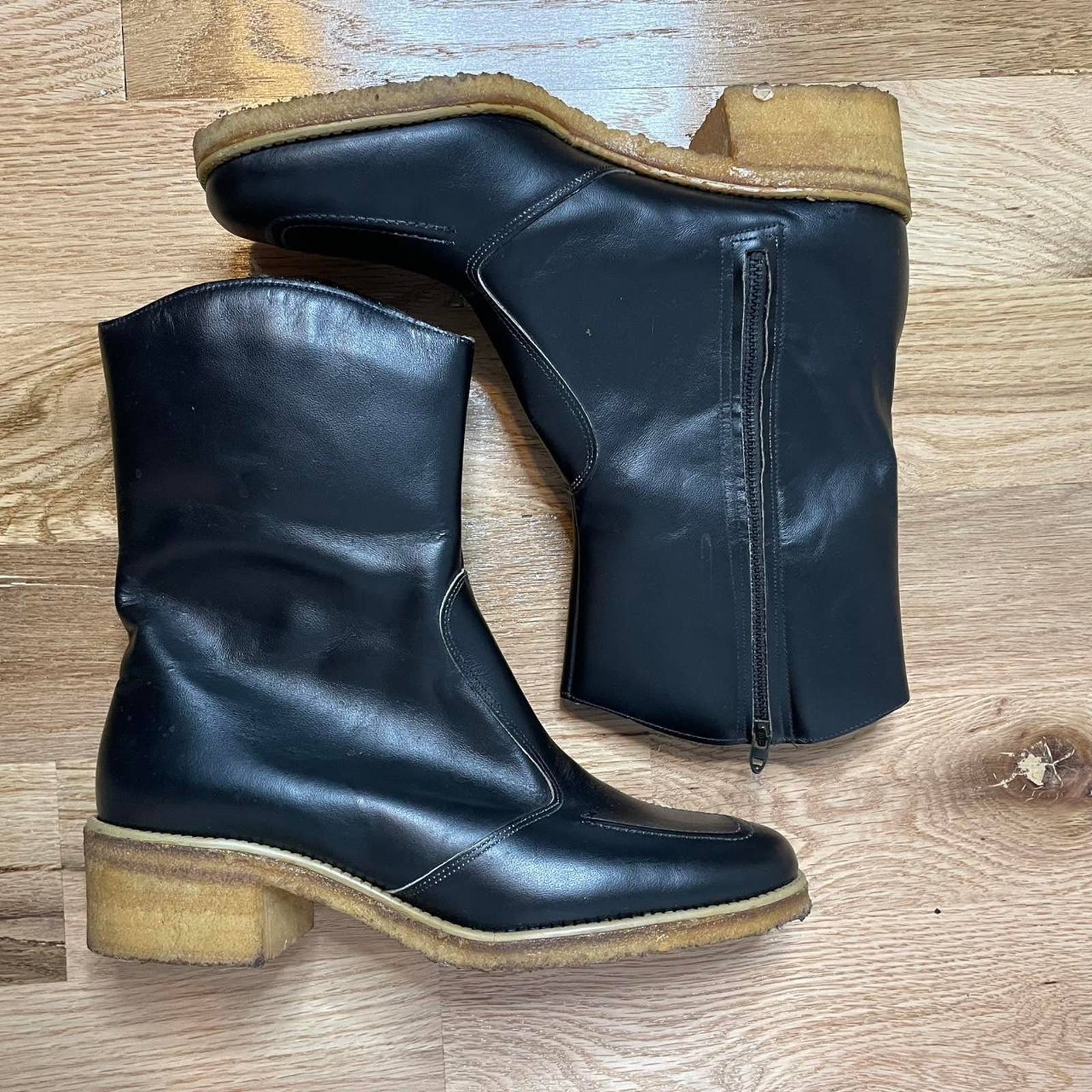 Vintage 70s black boots