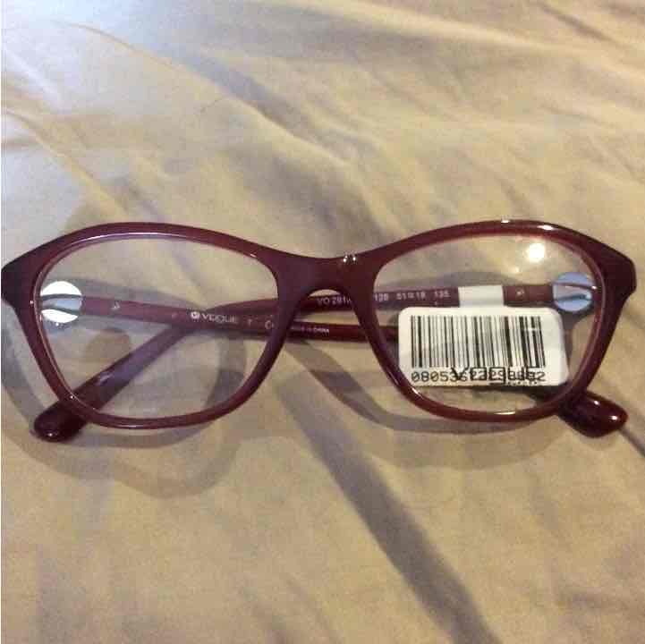 Vogue reading glasses