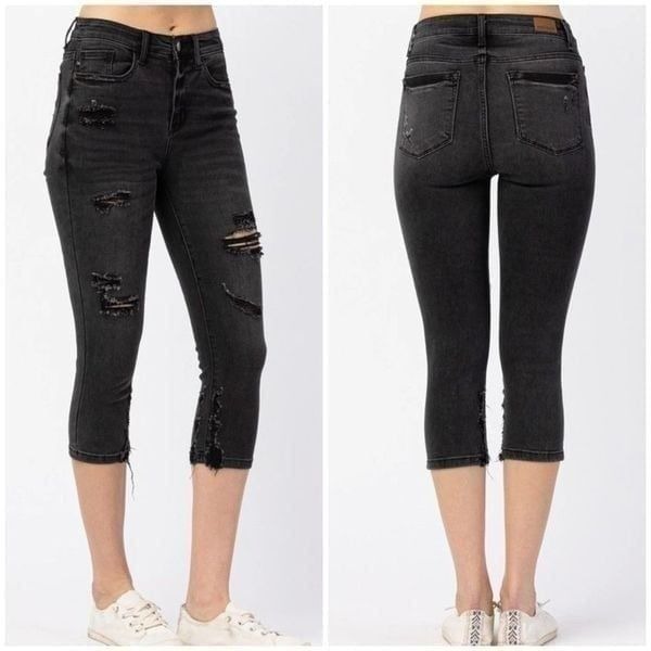 Judy Blue High Waist Black Distressed Denim Skinny Capri Jeans Size 11/30