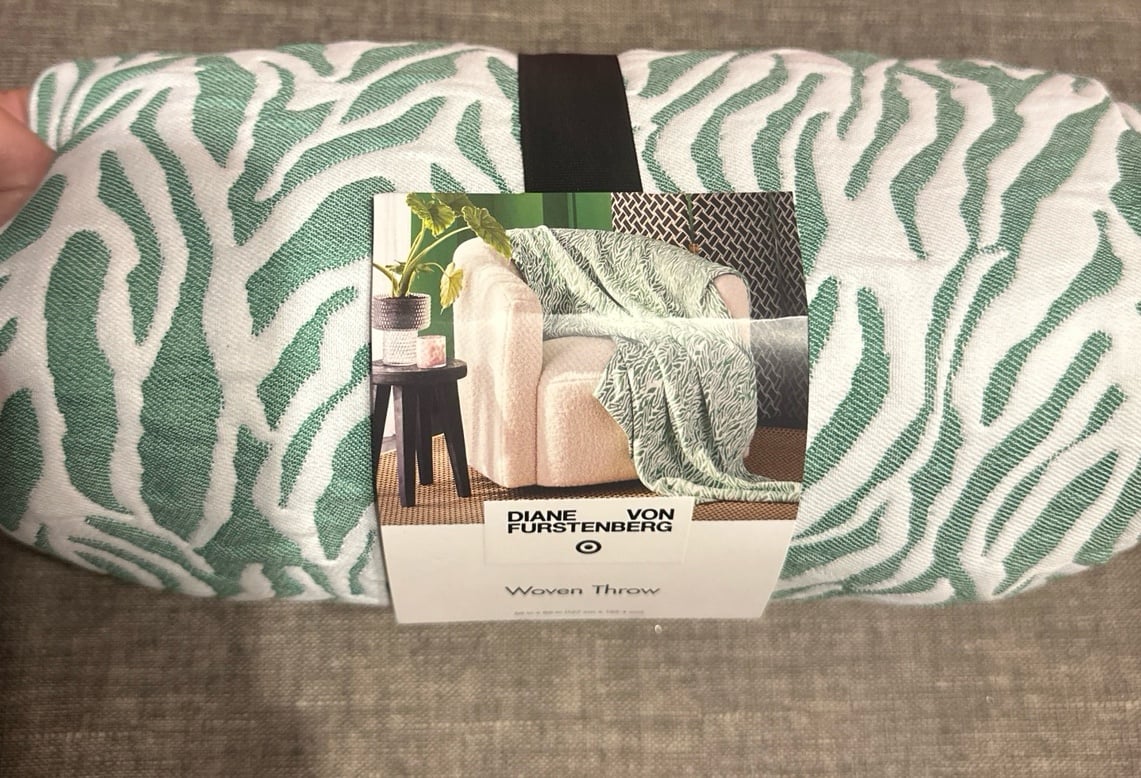 Diane Von Furstenburg Throw Green 50”x60 DVF for Target !