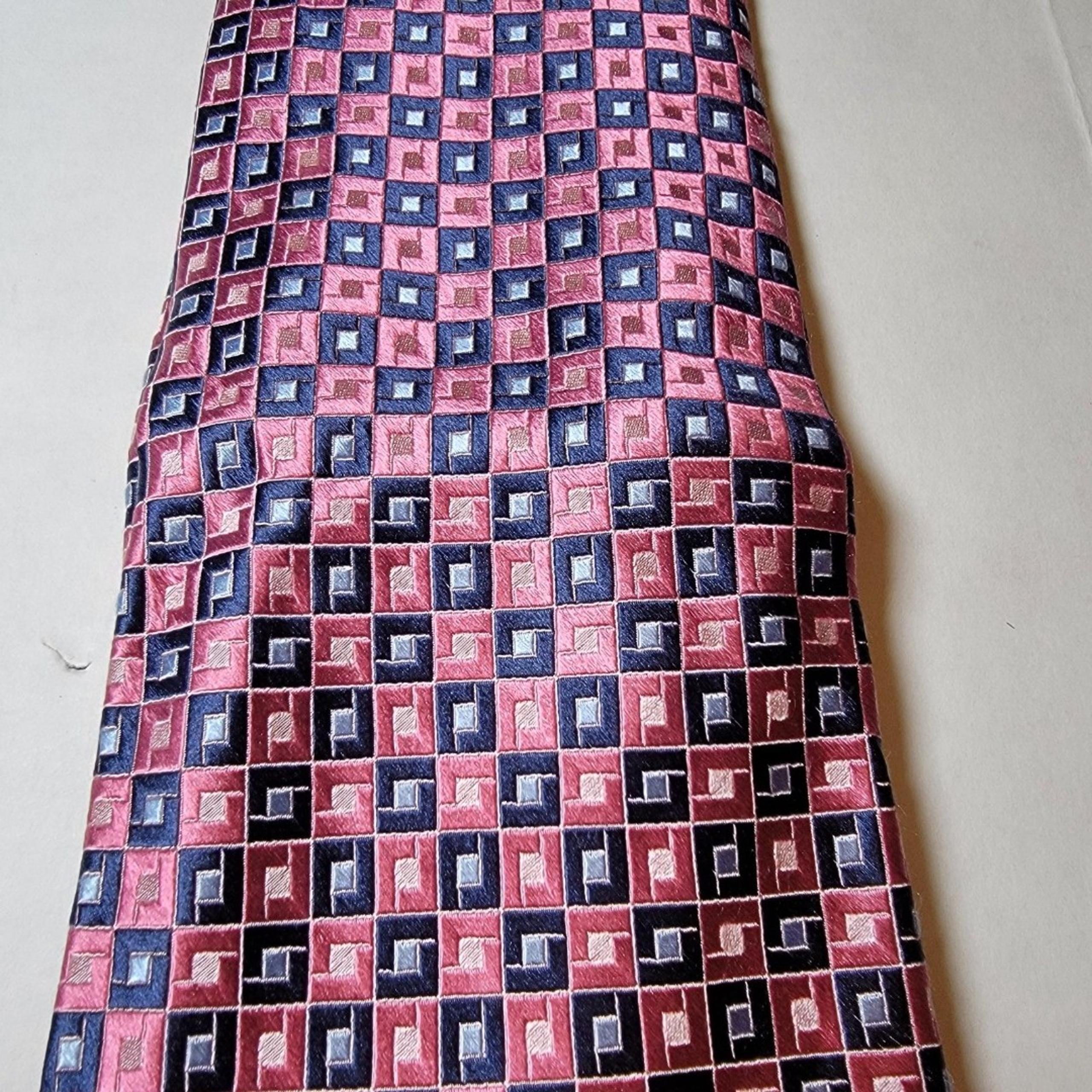 Nautica Tie Pink & Navy Squares - 100% Silk