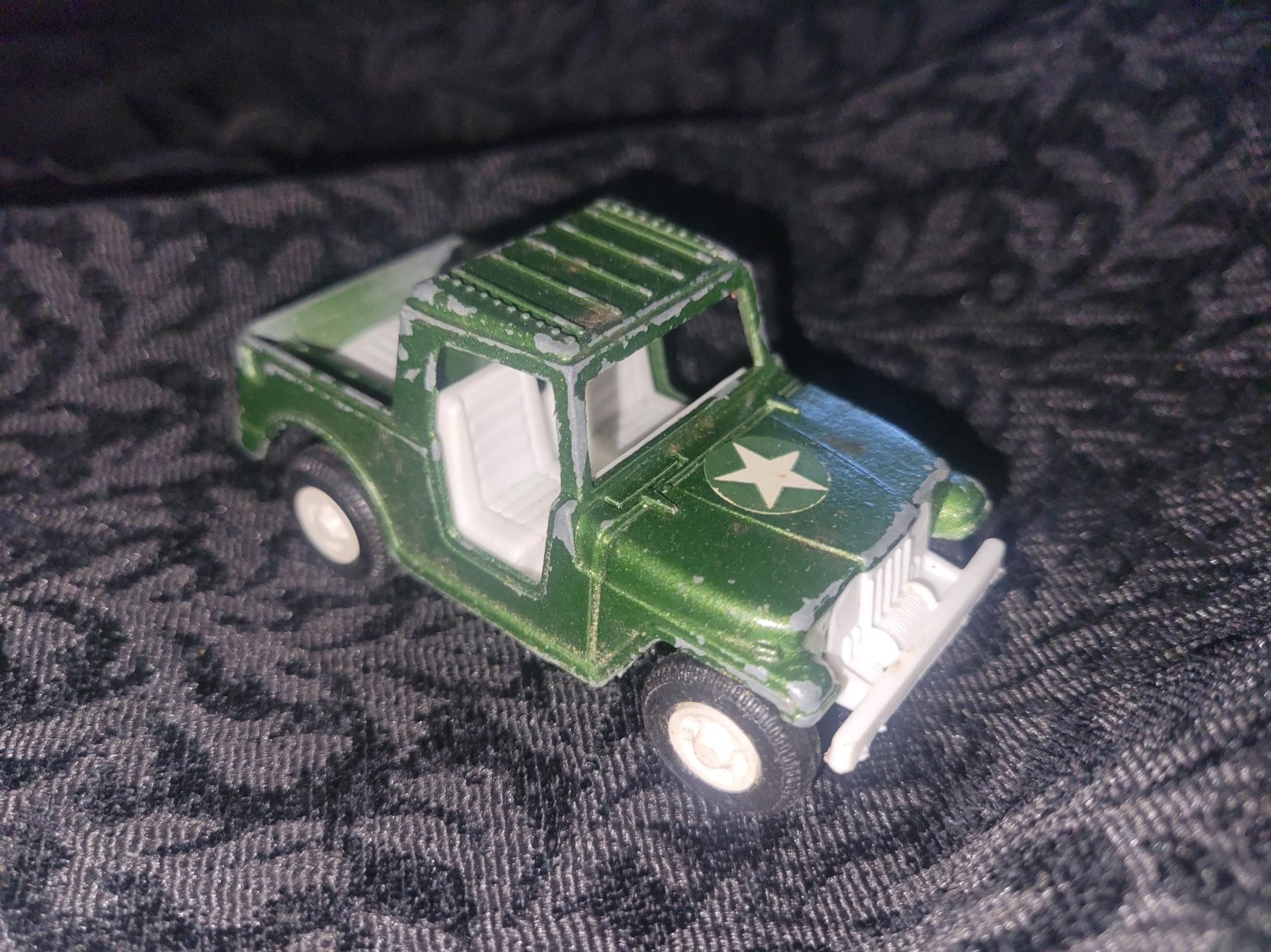 Vintage 1969 Tootsietoy Die Cast Jeep Military Army Vehicle USA Green Truck