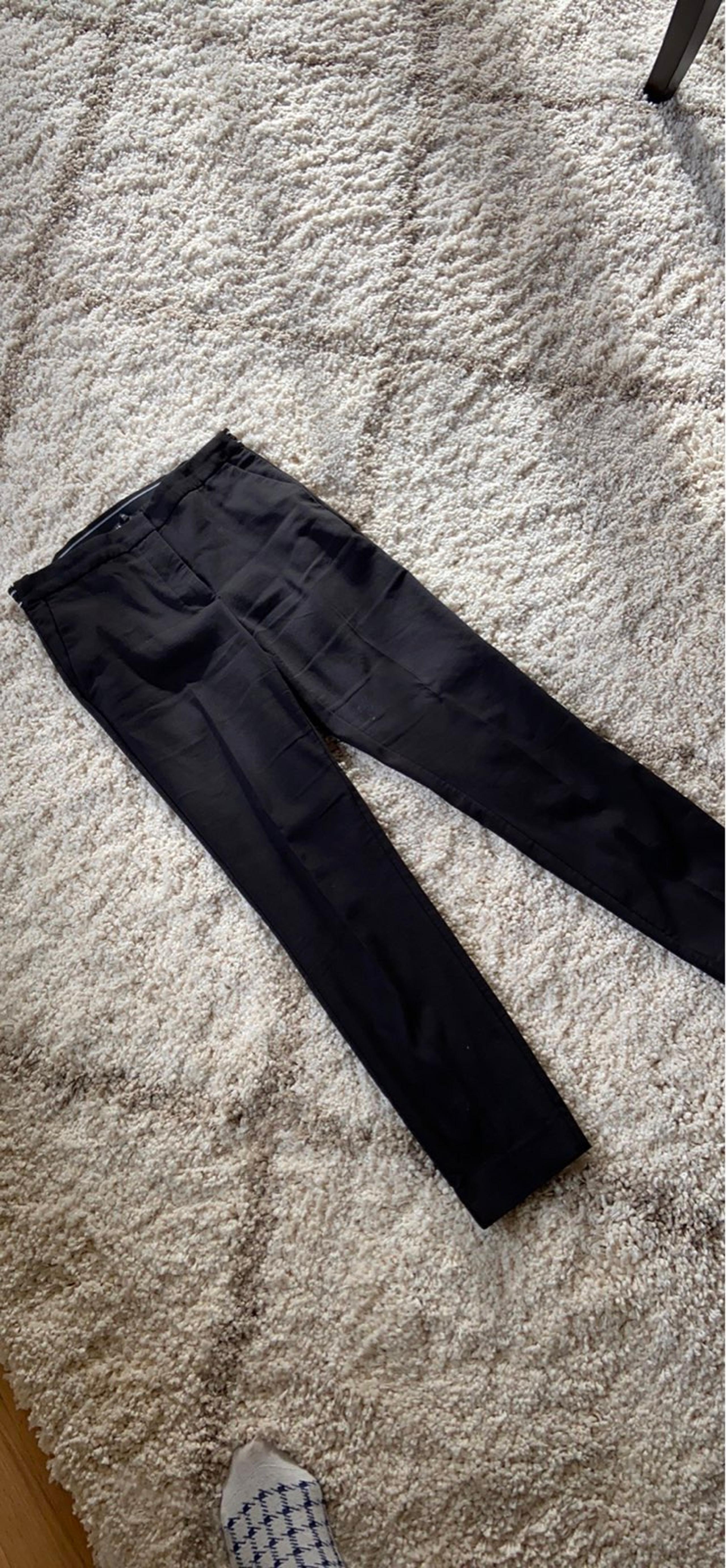 Zara elastic waist ankle pants with pack
