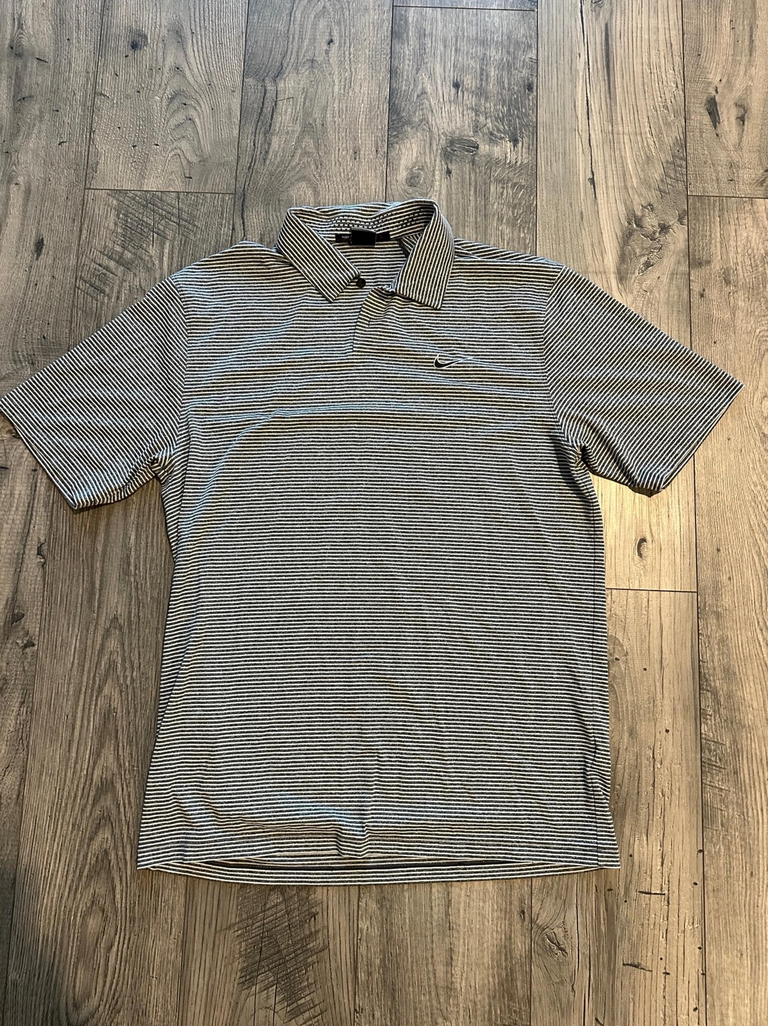 Men’s medium tiger woods polo grey