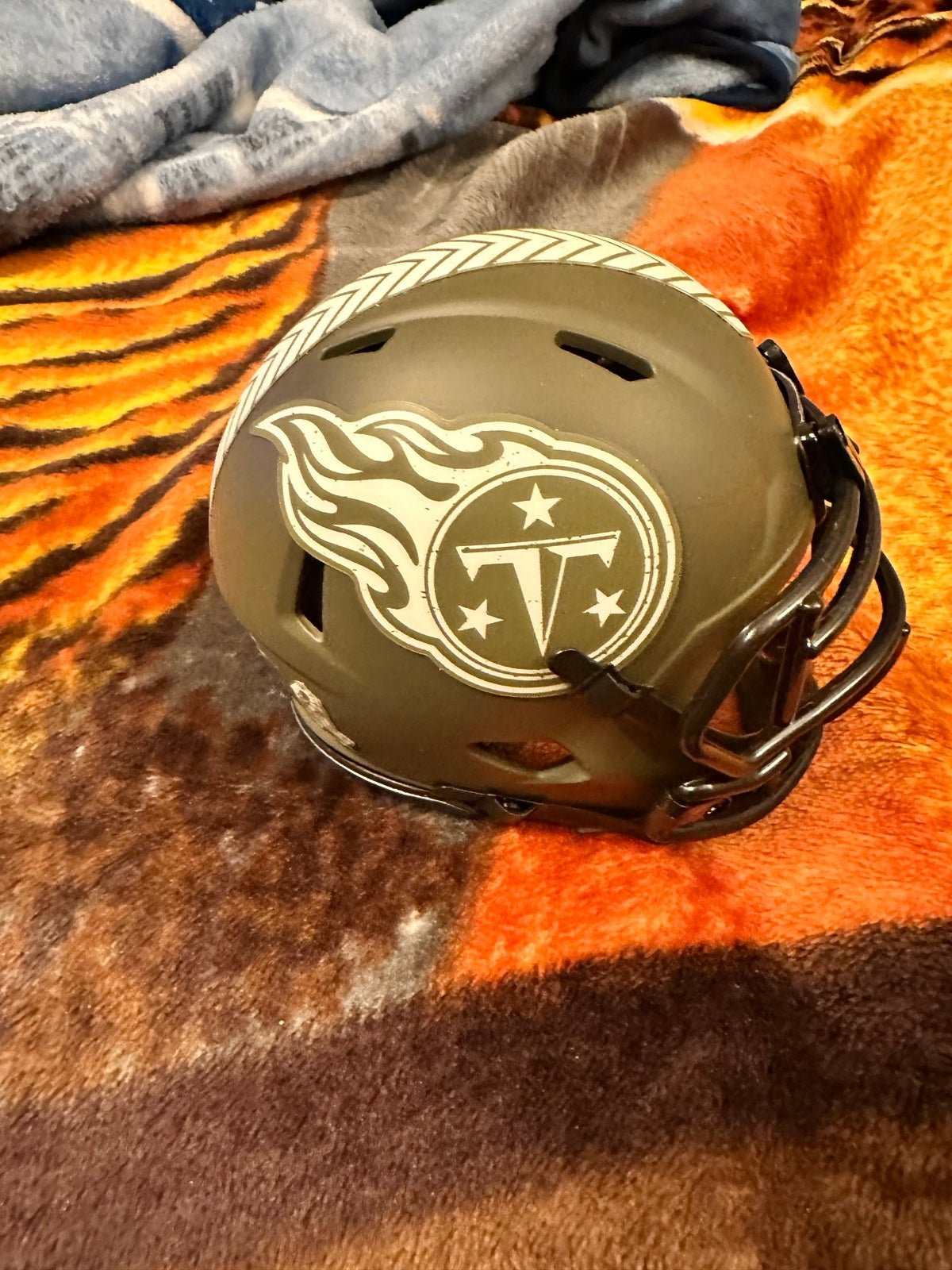 Tennessee Titans salute to service mini helmet