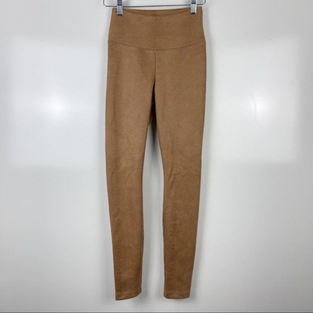 White House Black Market Runway Leggings Tan Faux Suede Snakeskin Print Size 00