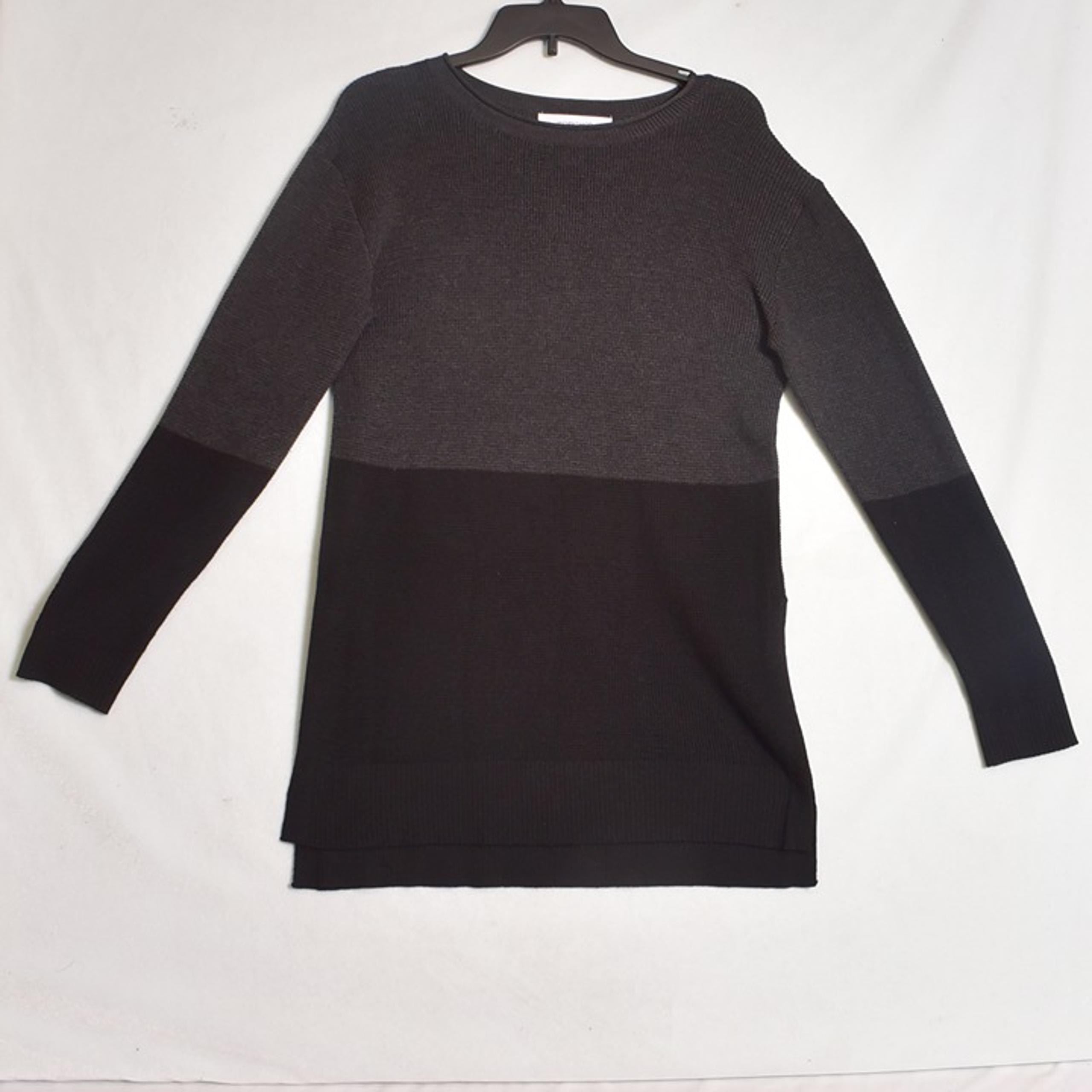 Workshop Republic Women's Black and Grey Sweater Size Small