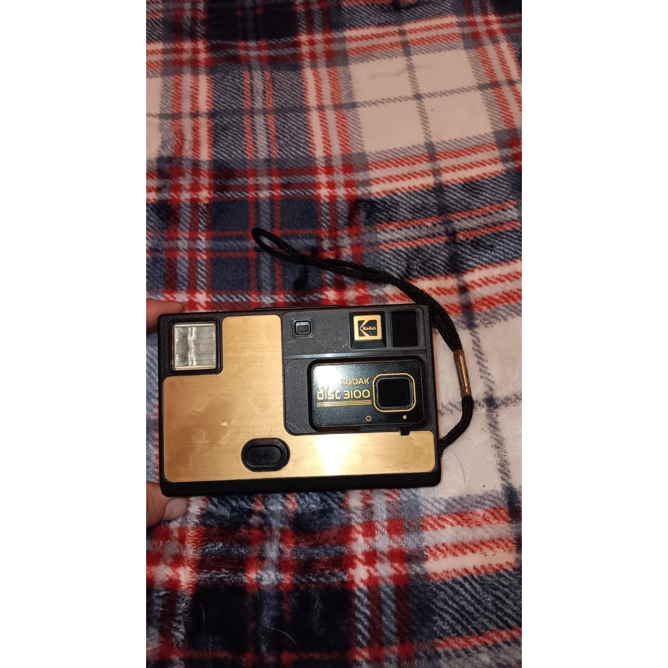 Kodak Disc 3100 Camera Gold and Black Vintage Untested / For Parts And Repair