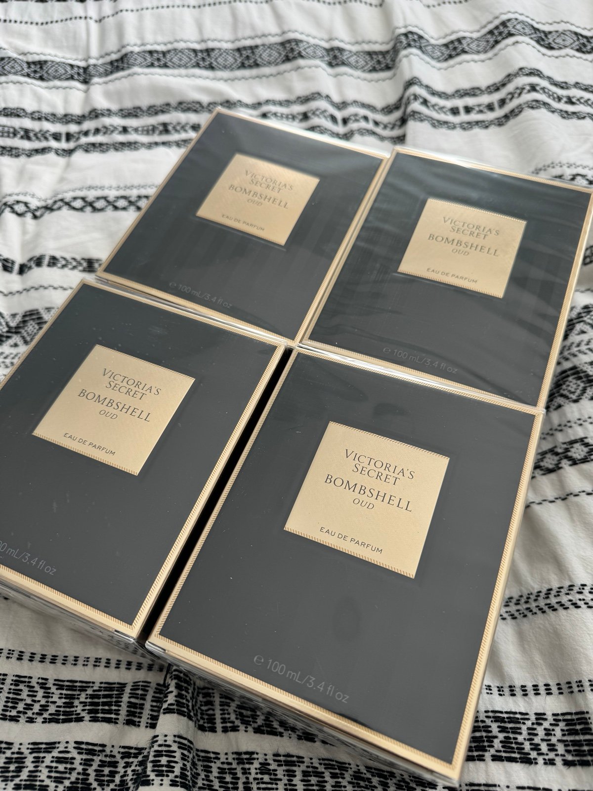 Victoria Secret bombshell Oud fragrance bundle