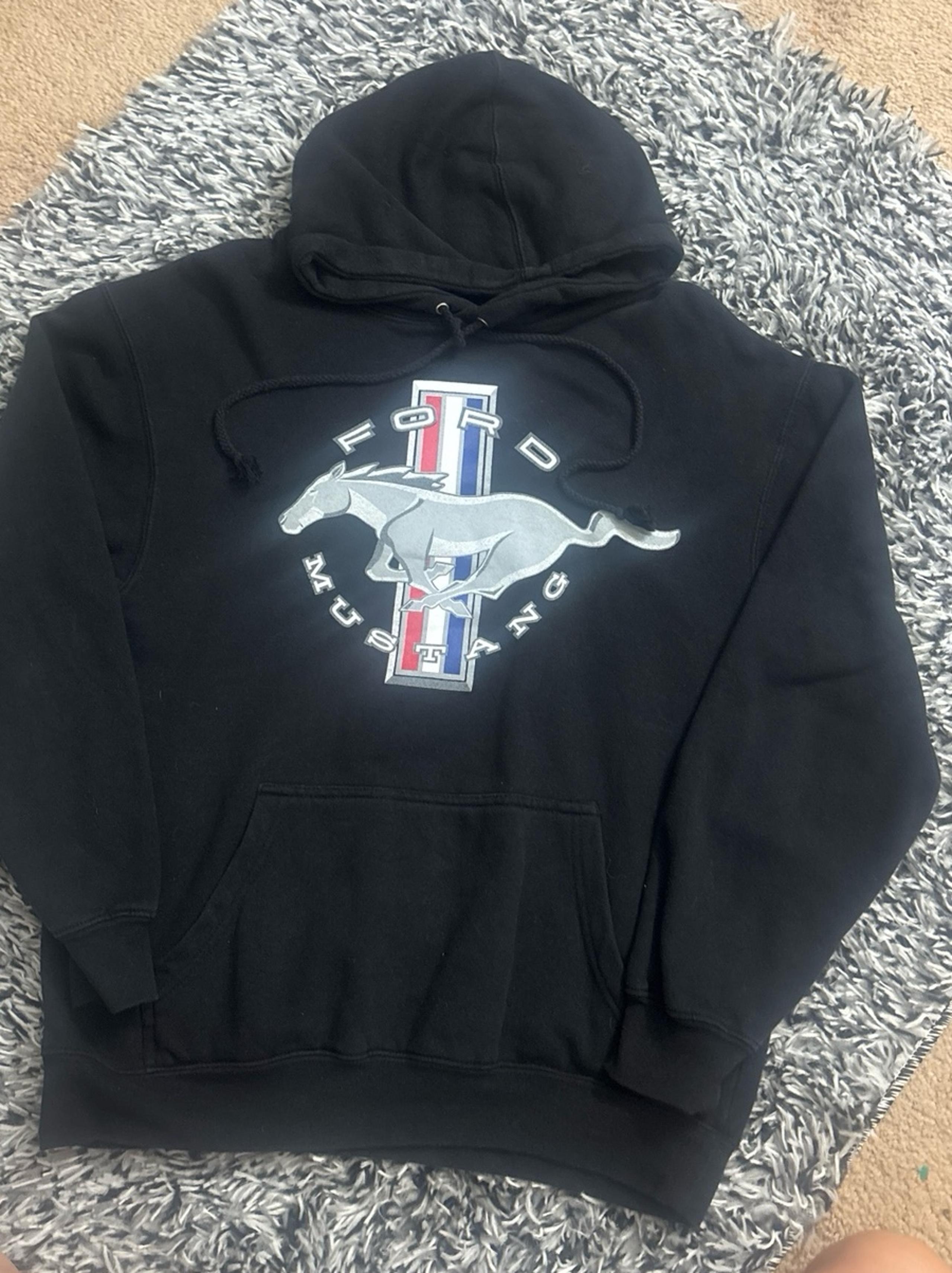Ford Mustang hoodie Small