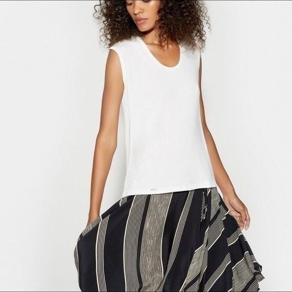 Halston Heritage sleeveless shirt top small chalk
