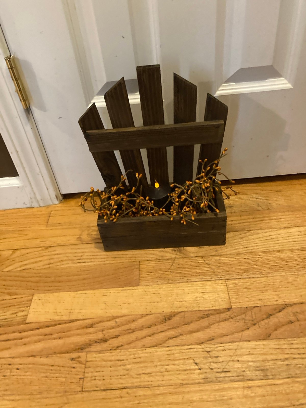 Primitive decor
