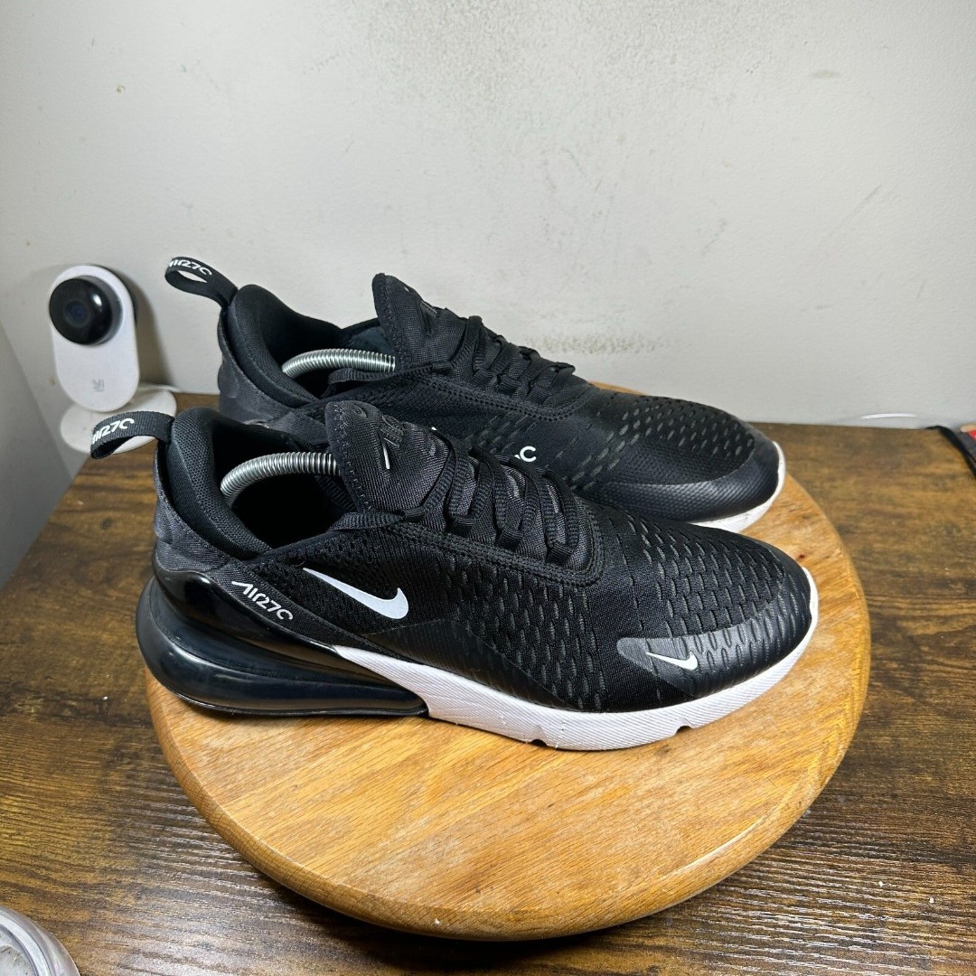 Nike Air Max 270 Black White Shoe Sneakers Men's Size 11 AH8050-002