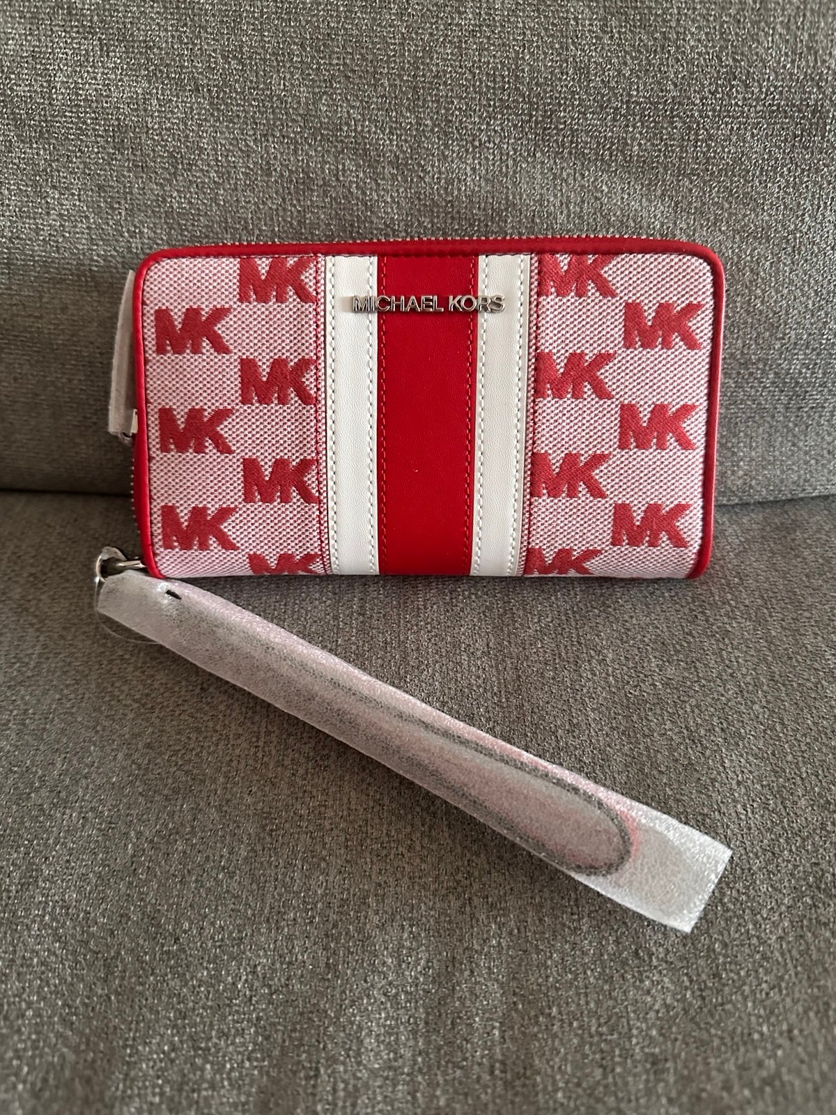 Michael Kors jet set travel Wallet