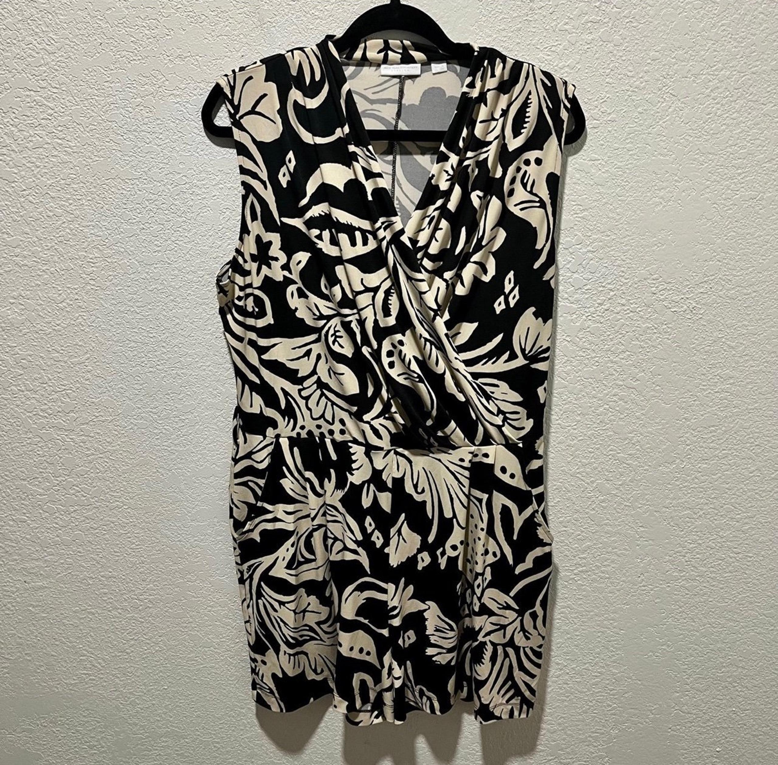 New York & Company Women’s Large Black/Tan Tropical Palm Print Sleeveless Romper
