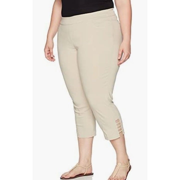 SLIM-SATION Women's Plus Size Pull-on Solid Crop Real Front and Back Pockets