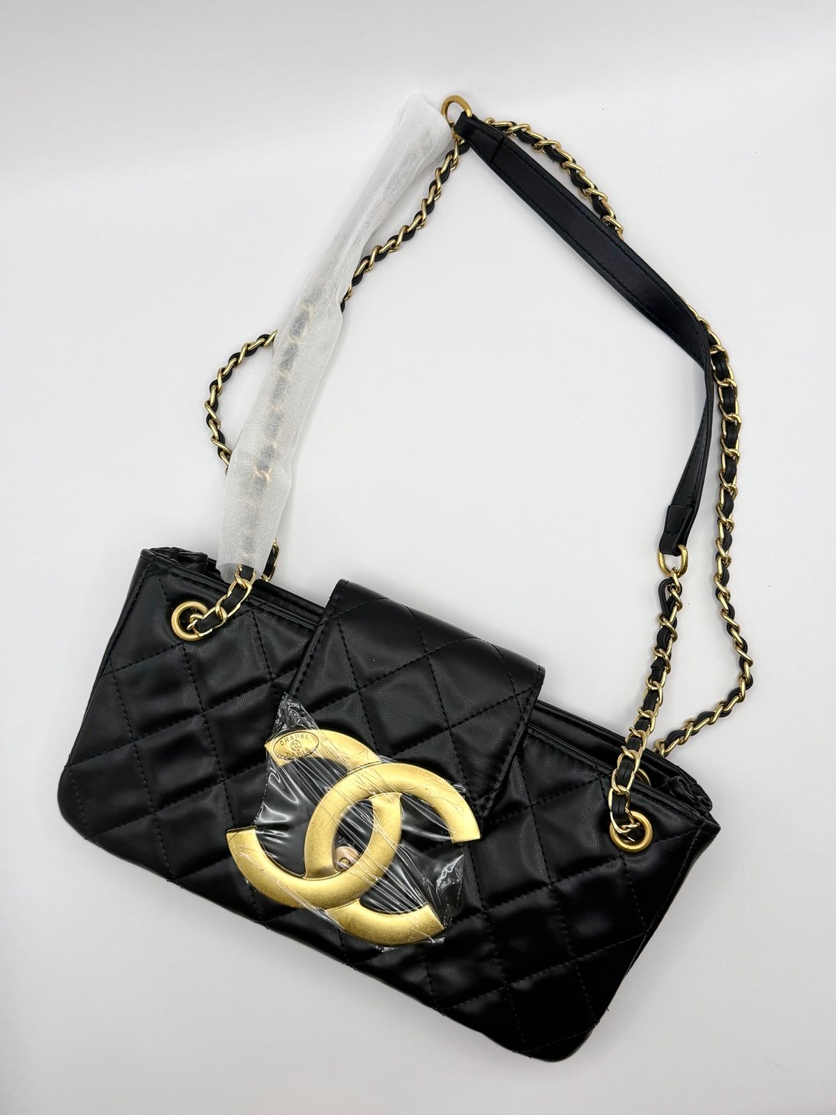 GWP/VIP BLACK CHANEL CROSSBODY/SHOULDER BAG
