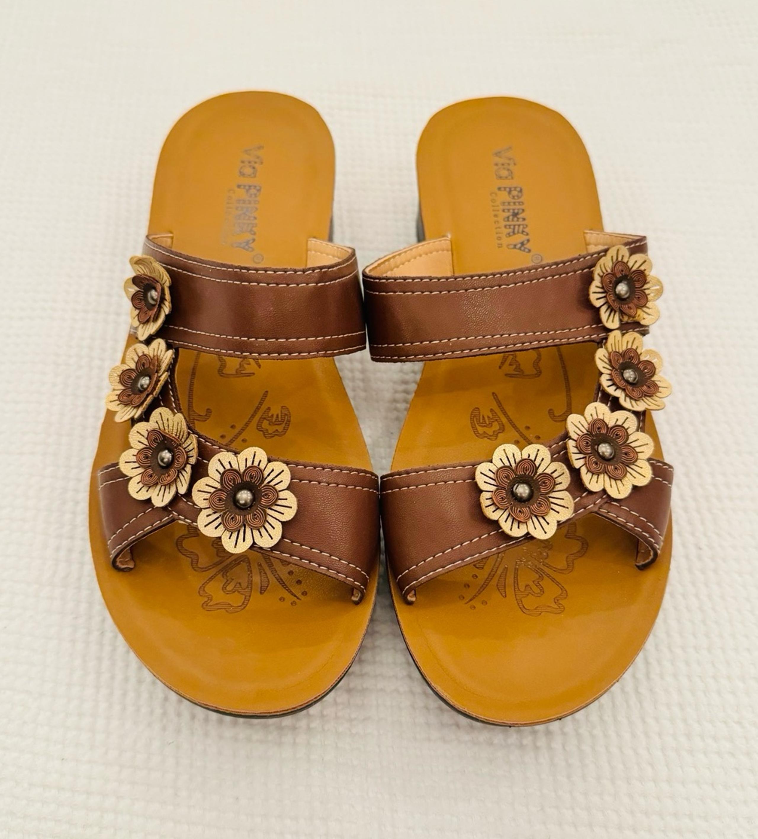 Women’s Boutique Rylee Brown Leather Flower Sandals Size 7