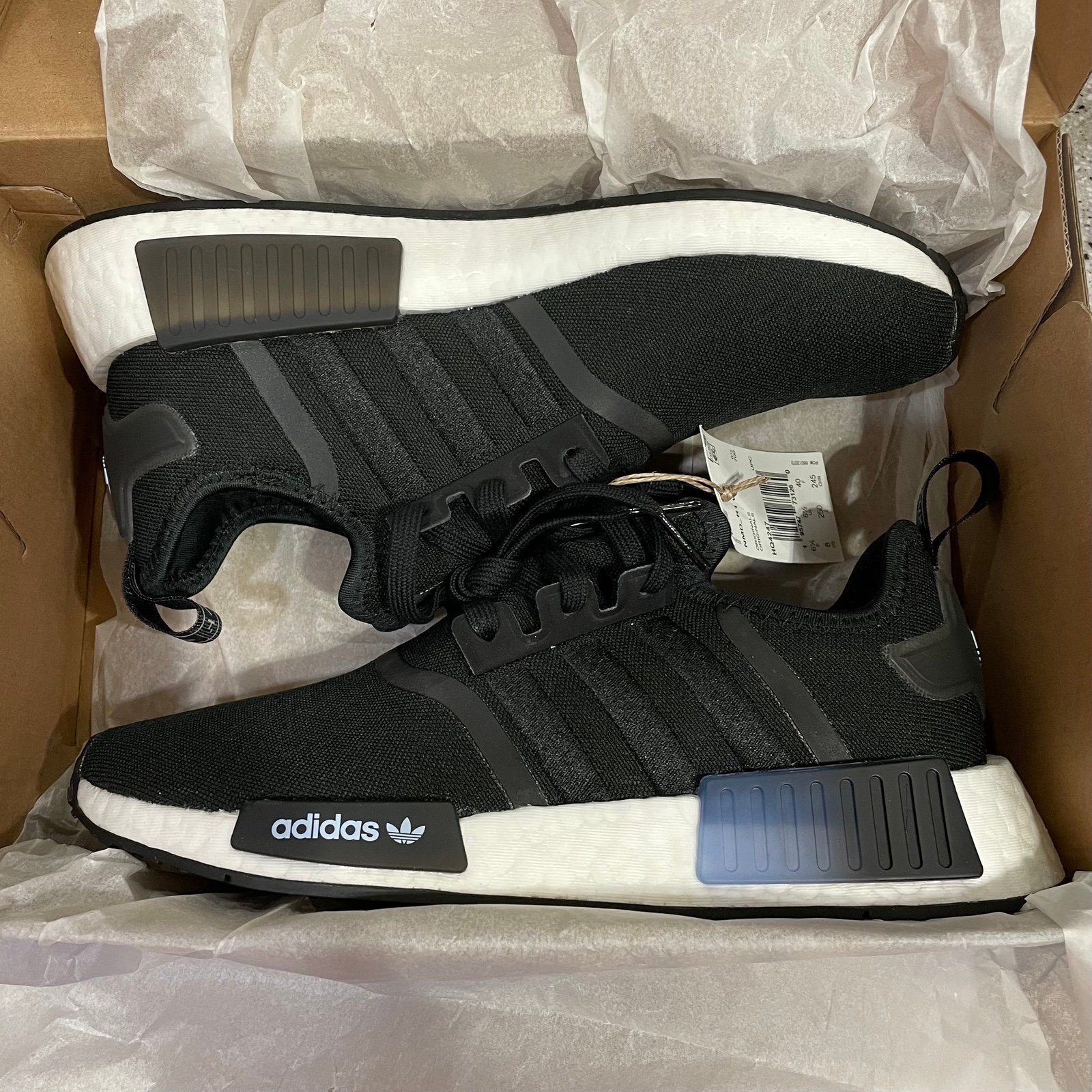 Adidas NMD R1 Women’s Size 7 New
