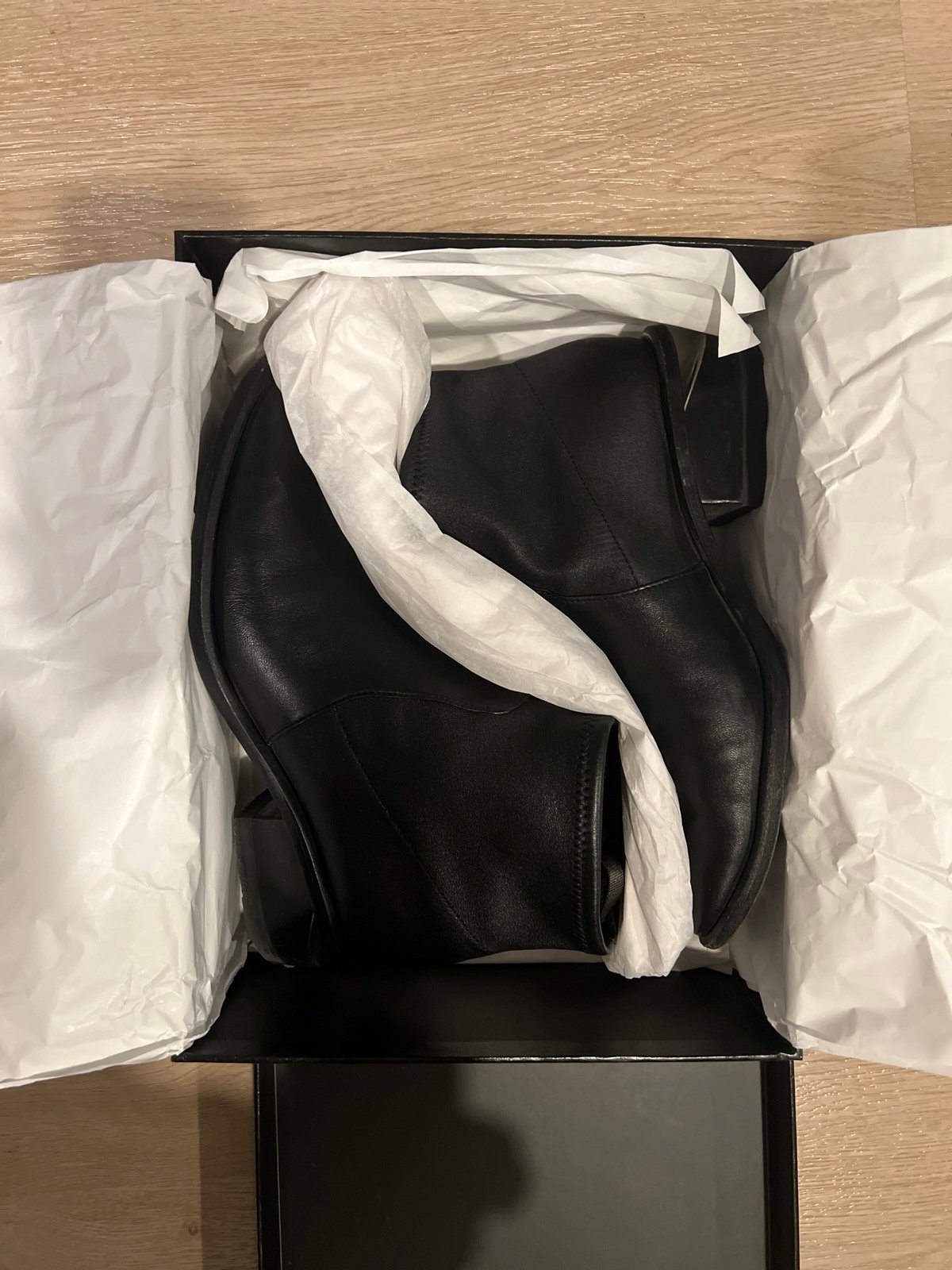 Alexander Wang Kori Leather Chelsea Boots