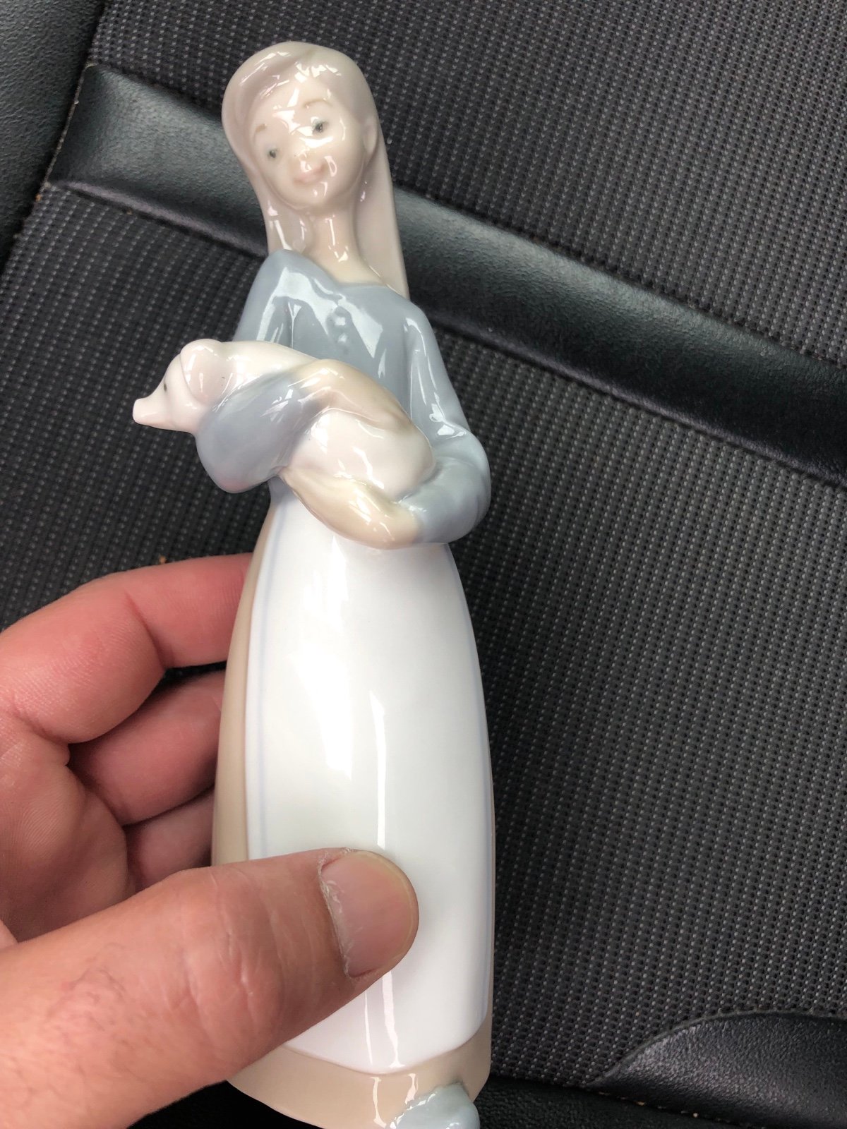 Nao Lladro Becky Figurine