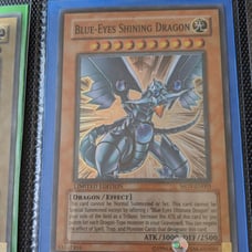 Blue eyes shining dragon
