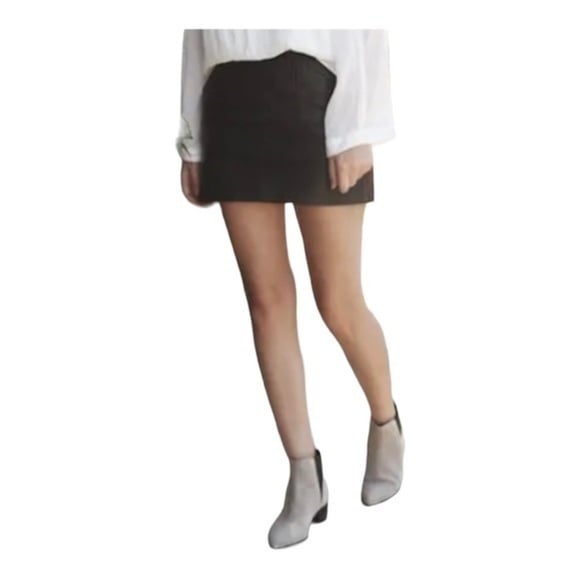 The Marc Fisher Yale Pointy Toe Chelsea Bootie Size 8.5M