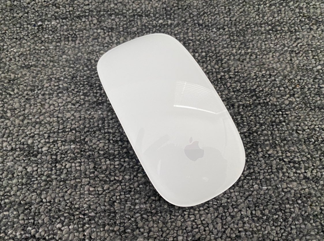 Apple Magic Mouse 2 MLA02LL/A No Box