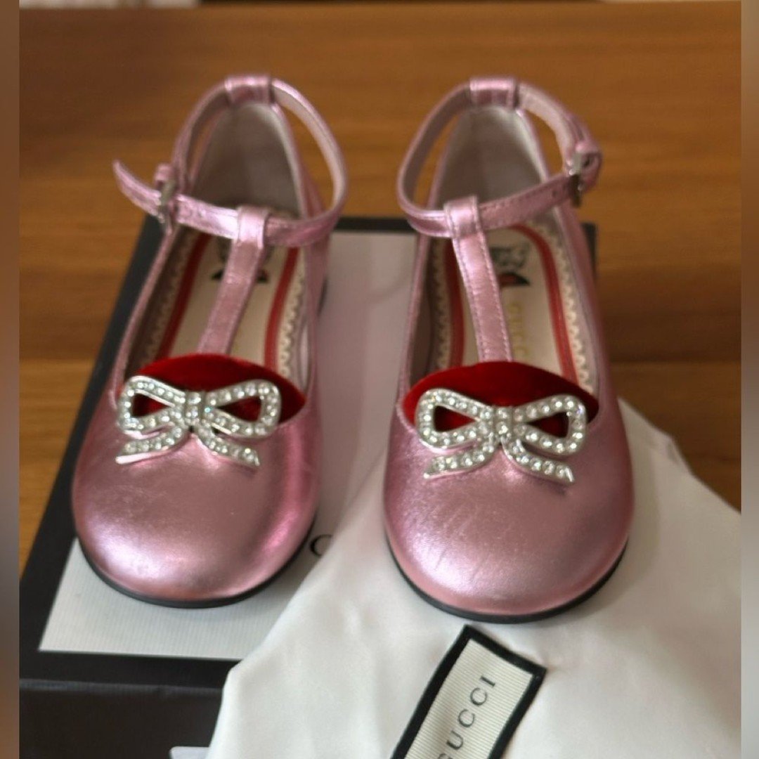 Gucci kids shoes size 25