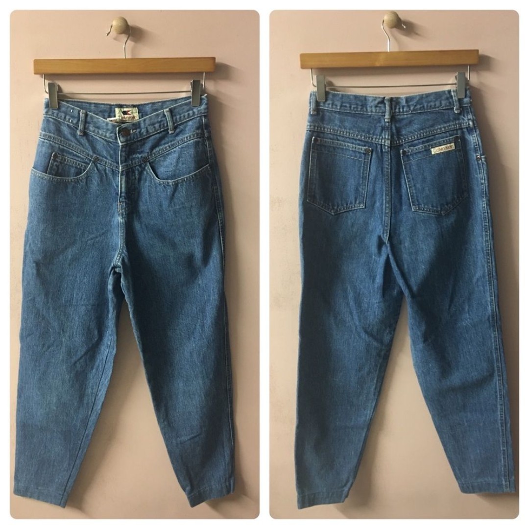 Vintage Calvin Klein Medium Wash Blue Tapered Fit Mom Jeans Size 9/26 EUC