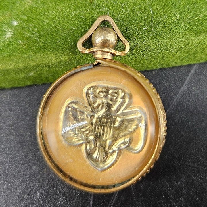 Rare Vintage Girl Scout Pendant Necklace Jewely Membership Double Sided Uniform