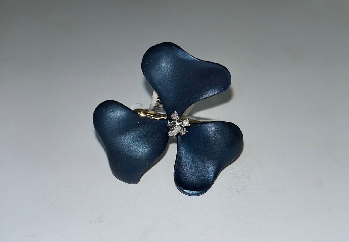 stylish diamond ring