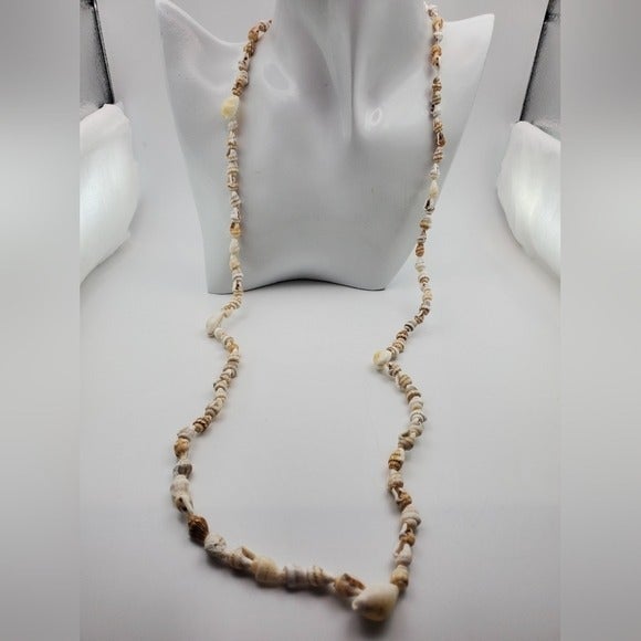 Authentic Maui seashell necklace N1023
